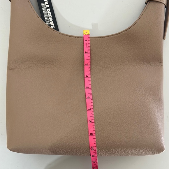 NWT: Tan Leather Shoulder Bag with Gold Accents - Picture 6 of 7